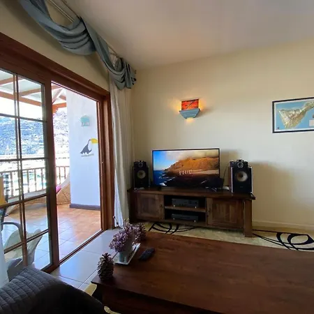 Apartment Gigantes Marina, Water Front